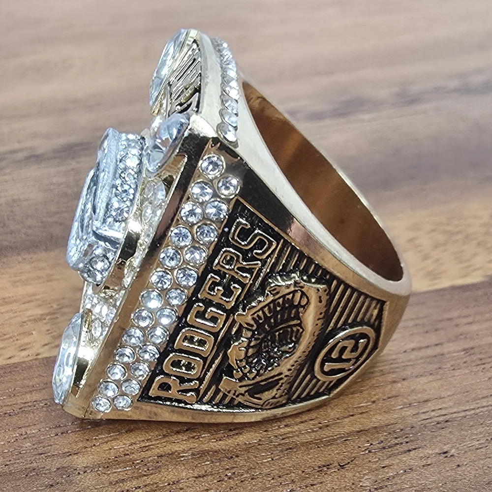 Green‎ Bay Packers Championship Ring Fan Edition 2010 Favre Gold